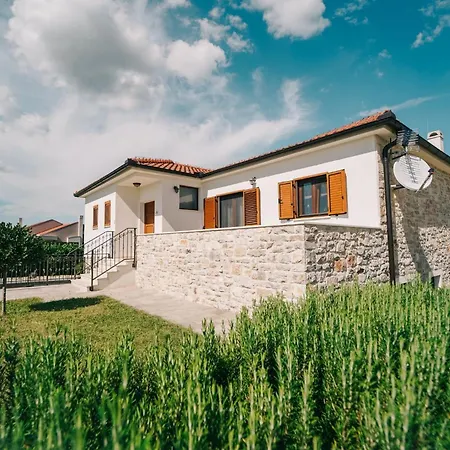 Villa Klm