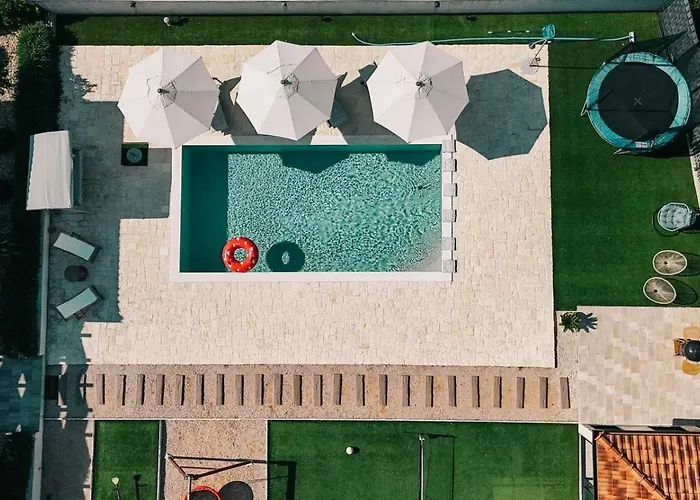 Klm Vila Rupalj